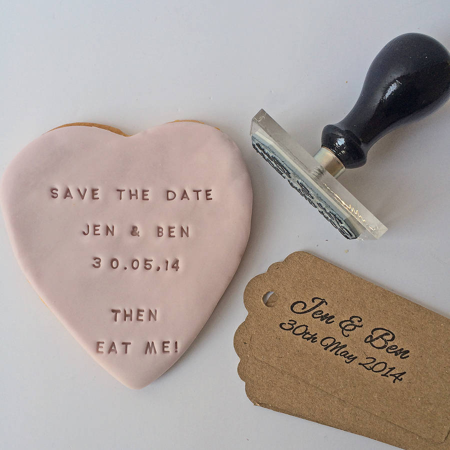 Are you interested in our personalised biscuits? With our wedding favours you need look no further.