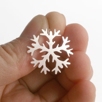 Snowflake Necklace In Sterling Silver 2cm, 2 of 3