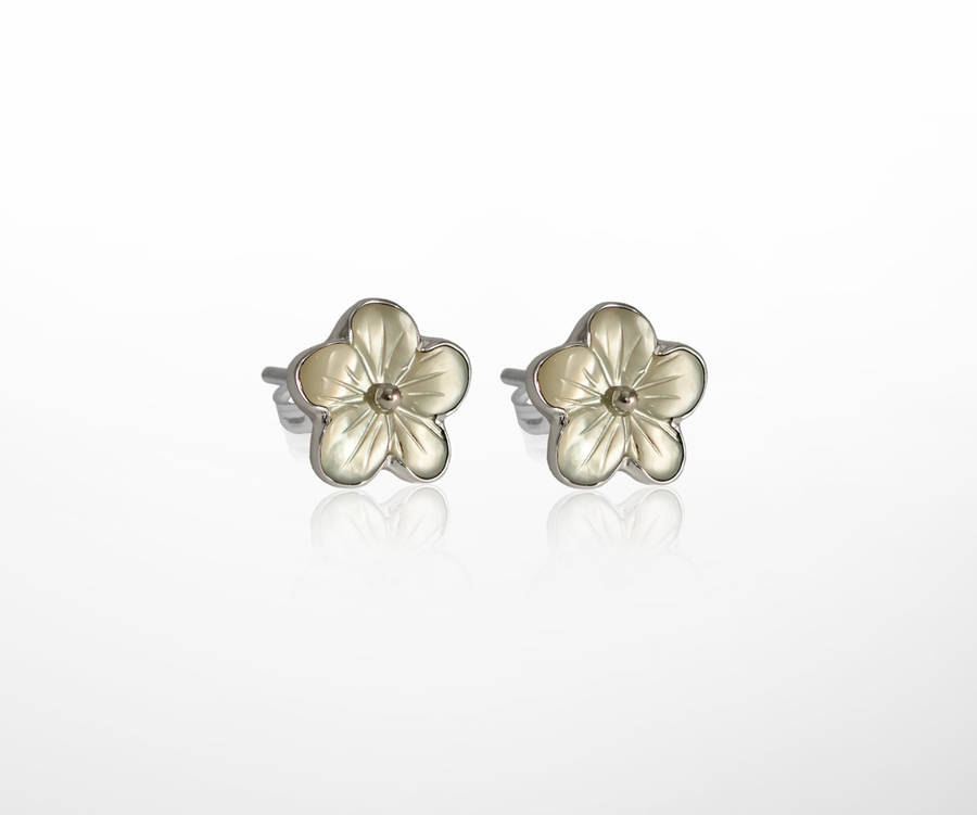 white mother of pearl silver flower earrings by the london earring ...