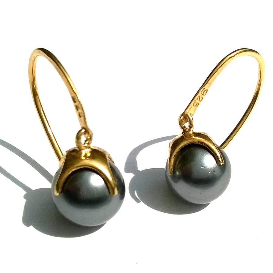 Black Pearls Earrings Gold Drop With Claw By Amara Amara   Original Black Pearls Earrings Circular Gold Drop With Claw 