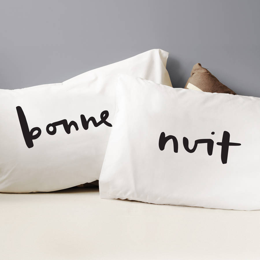 [ARCHIVES 002] : Ici, on papote à la terrasse ou autour d'un feu (15-10-2018 - 20-03-2019) - Page 16 Original_bonne-nuit-pillow-cases