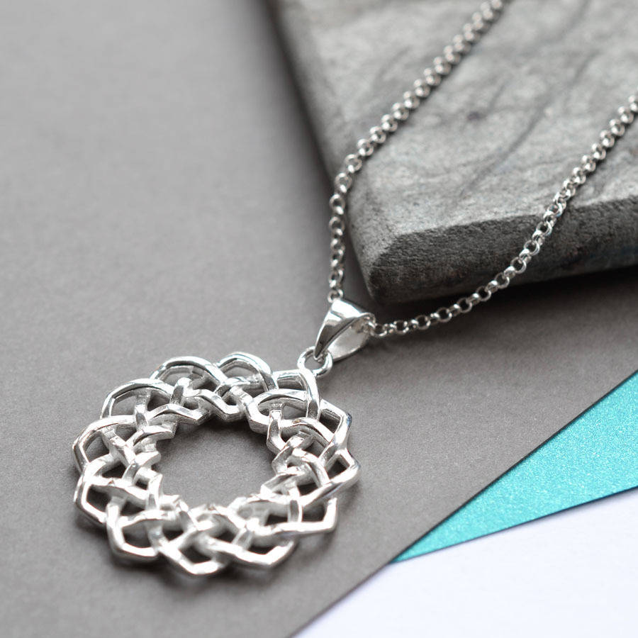 Sterling Silver Celtic Pendant Necklace: Celtic Love Knot – Irish Linen  Stores