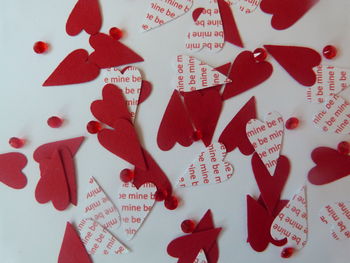 'I Love You' 'Marry Me' 'Be Mine' Heart Table Confetti, 2 of 4