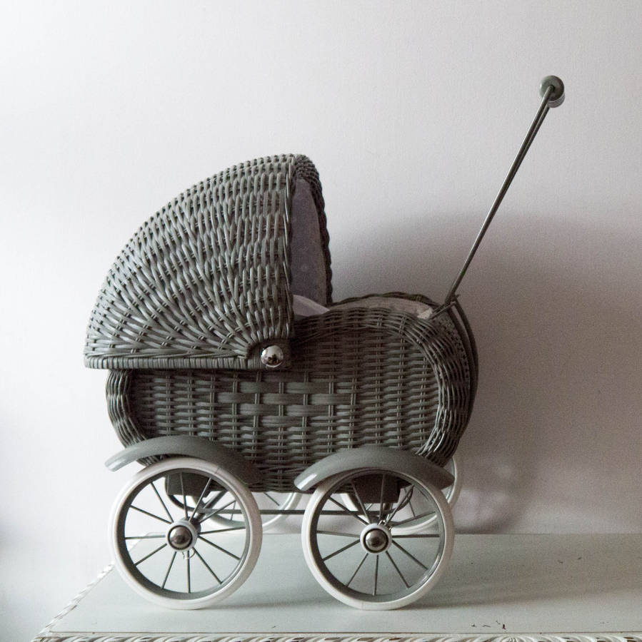 wicker pram