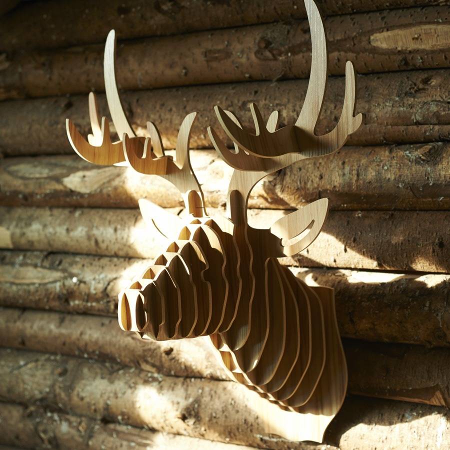 wooden stag animal head by brush64