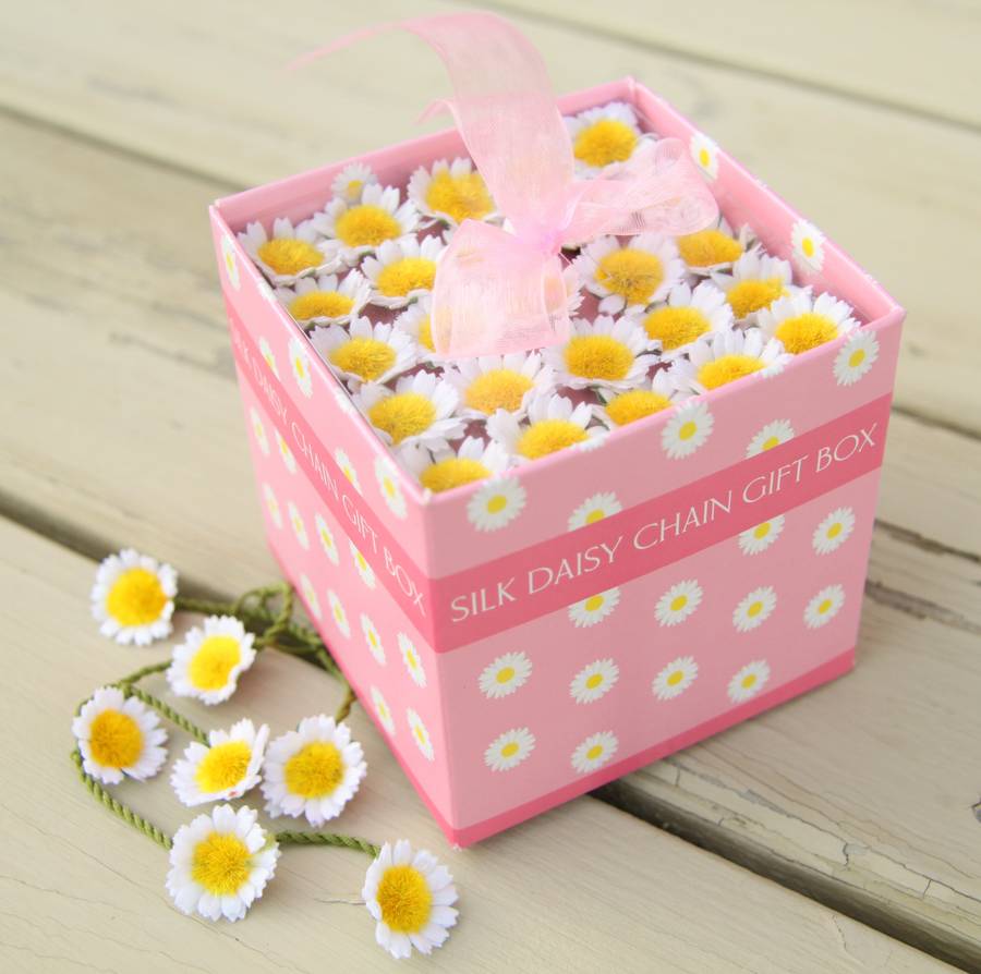 silk daisy chain gift box by albetta