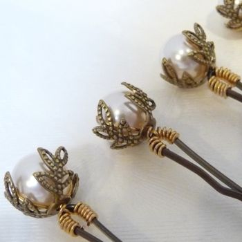 Set Of Five Antique Style Leaf Hair Grips, 4 of 7