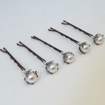 Set Of Five Antique Style Leaf Hair Grips, 2 of 7