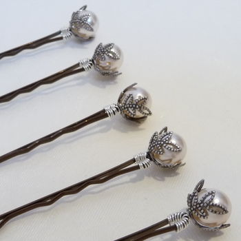 Set Of Five Antique Style Leaf Hair Grips, 5 of 7