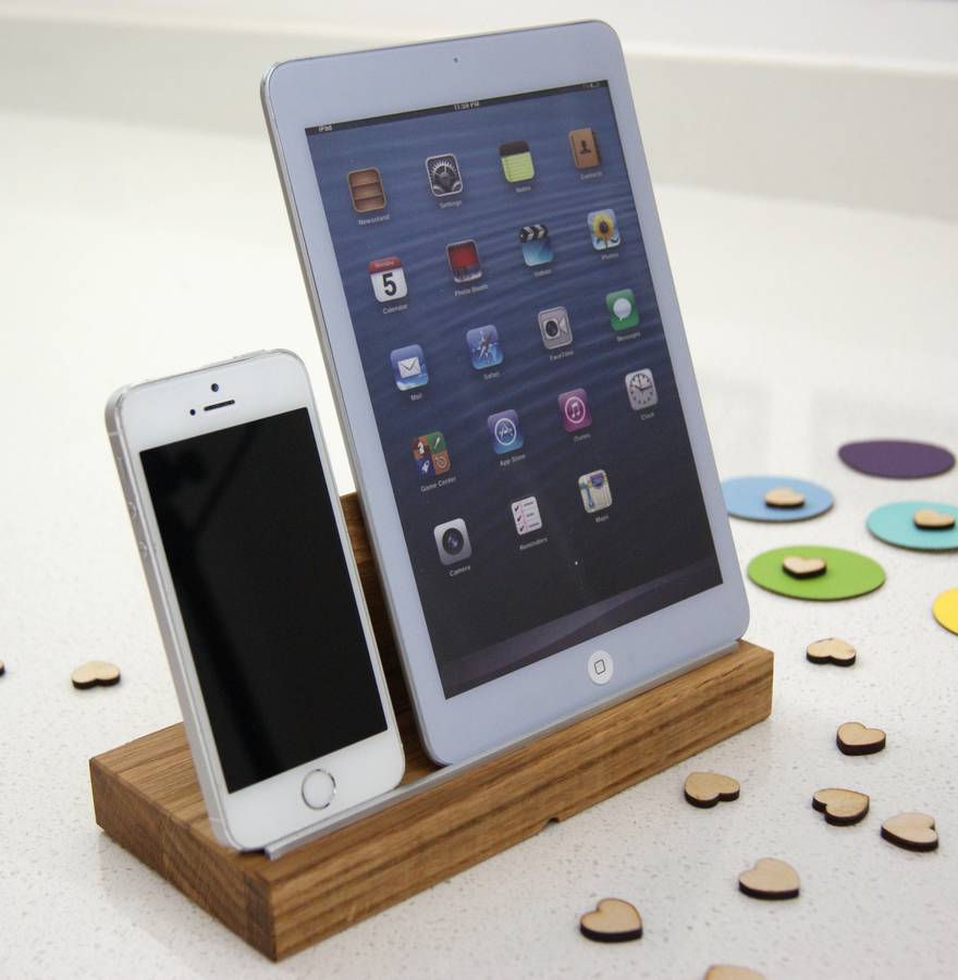 wooden ipad tablet docking stand by mijmoj design