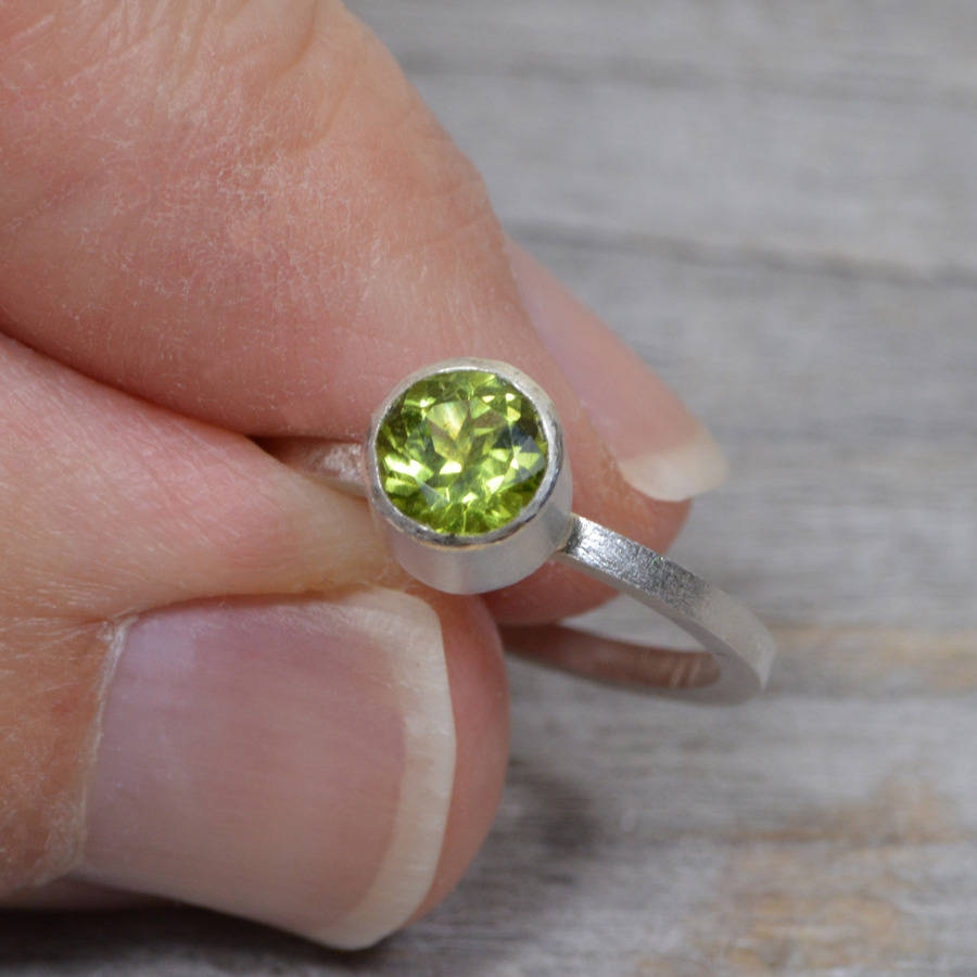 peridot solitaire