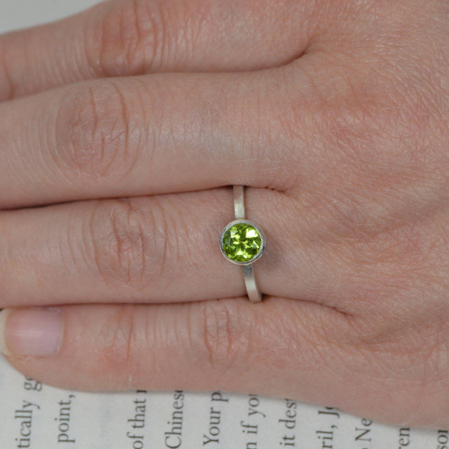 peridot solitaire