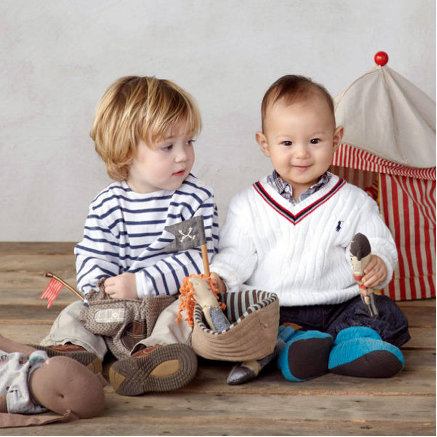 how to ship large plush toys