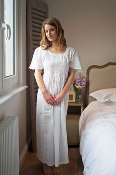 White Cotton Short Sleeve Nightdress 18th Century, 3 of 5