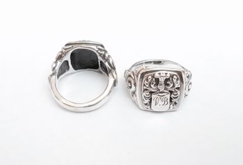 Personalised Coat Of Arms Signet Ring, 4 of 6