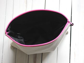 'Eyeliner Wings' Pouch, 5 of 5