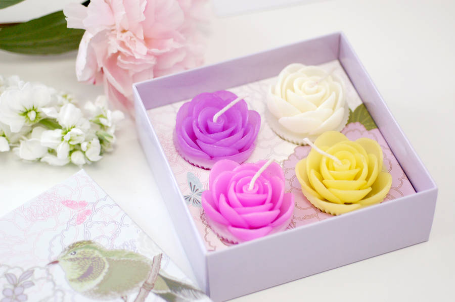 Handmade Scented Floral Floating Candle Gift Set By The Luxe Co